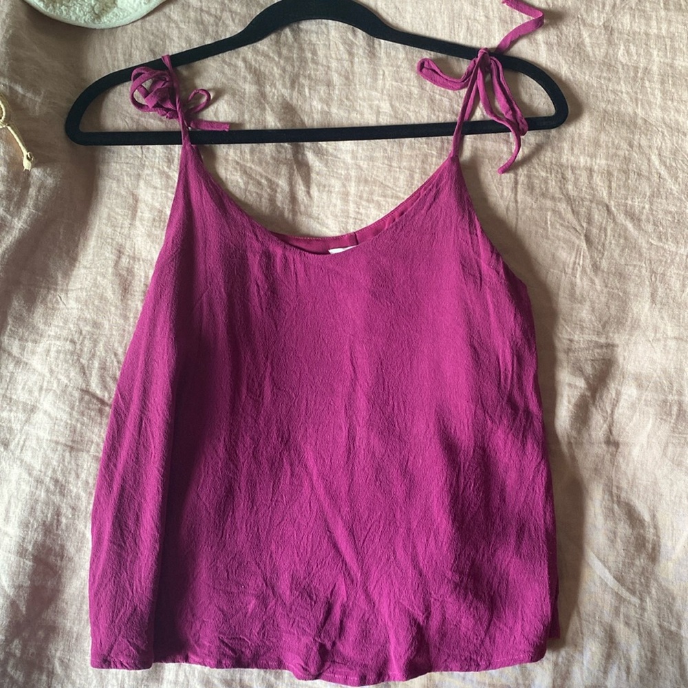 June & Hudson tie tank